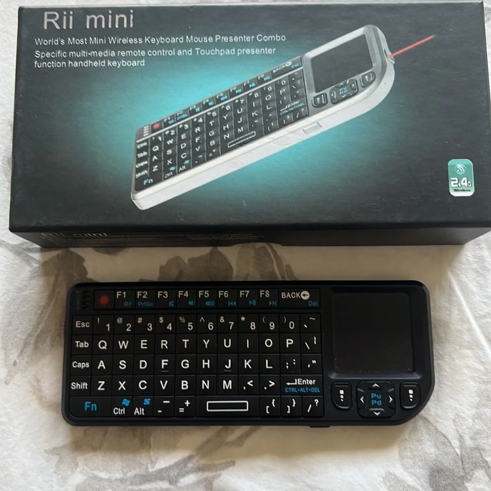 Rii mini - mini wireless keyboard mouse presenter combo with laser pointer 2.4g